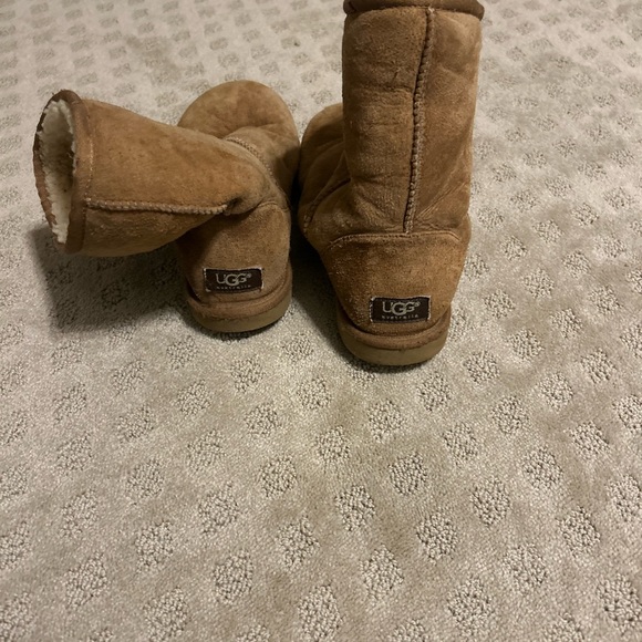 Cozy Tan Suede UGG Boots - Picture 3 of 3